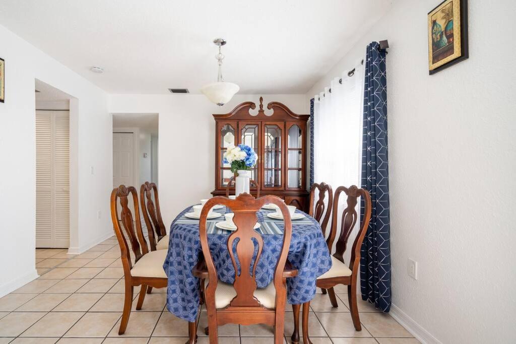 Perfectly Situated 2-Br Residential Home In Largo- Close To Beach And Everything!! Extérieur photo